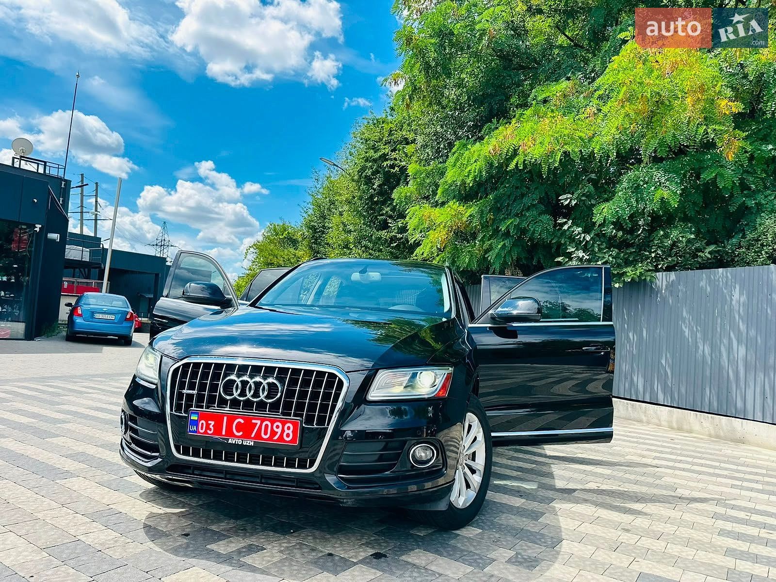 Audi Q5 2013 VIN WA1LFAFP3DA050066 фото оголошення 4 з 121