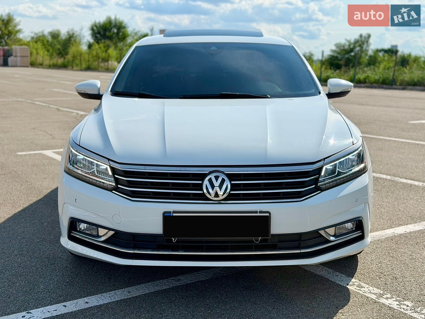 VOLKSWAGEN PASSAT 2017 VIN 1VWCA7A31JC011081 фото оголошення 8 з 29