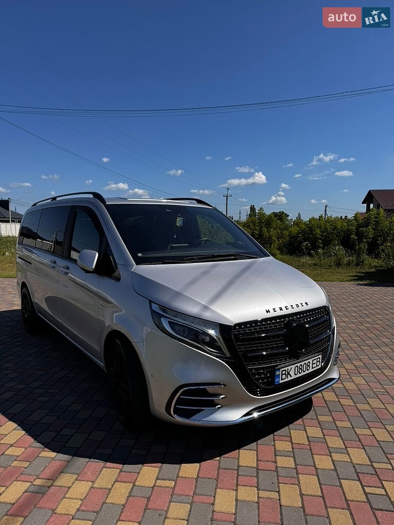Mercedes-Benz V-Class 2016 VIN WDF44781313156261 фото оголошення 2 з 18