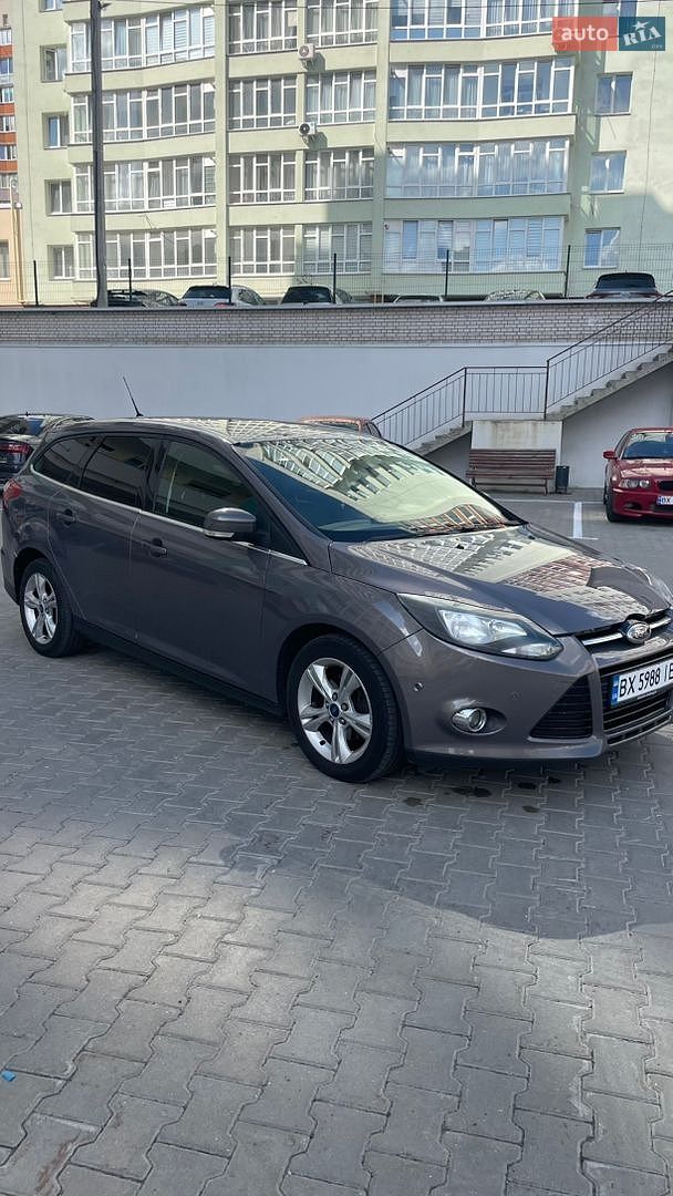 Ford Focus 2013 VIN WF0LXXGCBLDR01917 фото оголошення 7 з 19