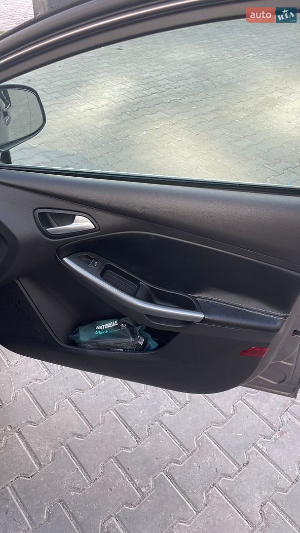 Ford Focus 2013 VIN WF0LXXGCBLDR01917 фото оголошення 17 з 19