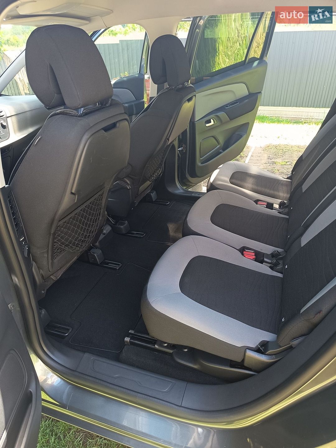 Citroen Grand C4 Picasso 2015 VIN VF73A9HC8FJ609764 фото оголошення 12 з 37