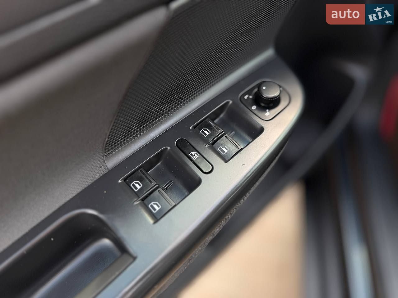 Volkswagen Golf 2008 VIN WVWZZZ1KZ8W173222 фото оголошення 9 з 15