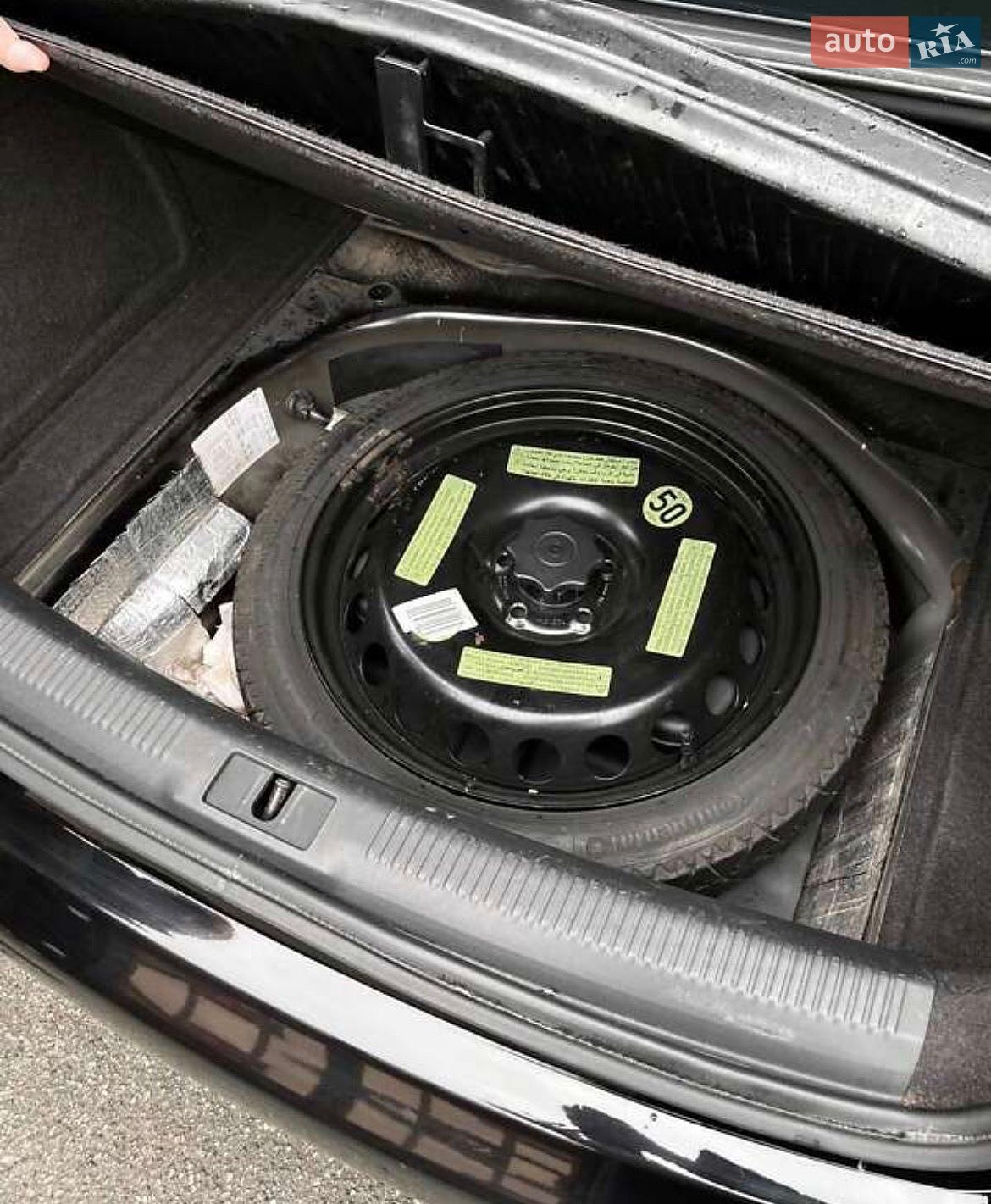 Audi A4 2011 VIN WAUBFAFL2CN015439 фото оголошення 2 з 9