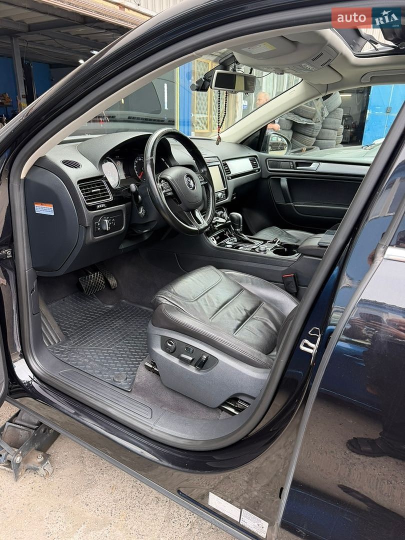 Volkswagen Touareg 2014 VIN WVGZZZ7PZFD004128 фото оголошення 6 з 10