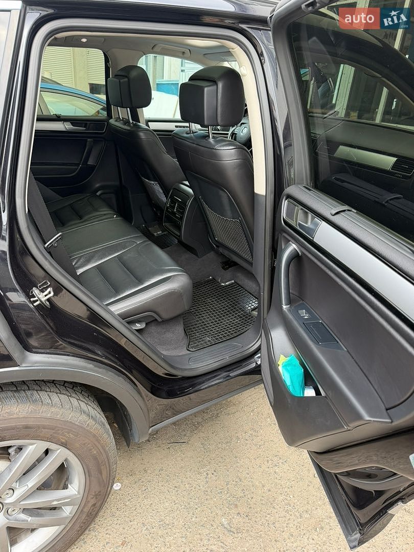 Volkswagen Touareg 2014 VIN WVGZZZ7PZFD004128 фото оголошення 9 з 10