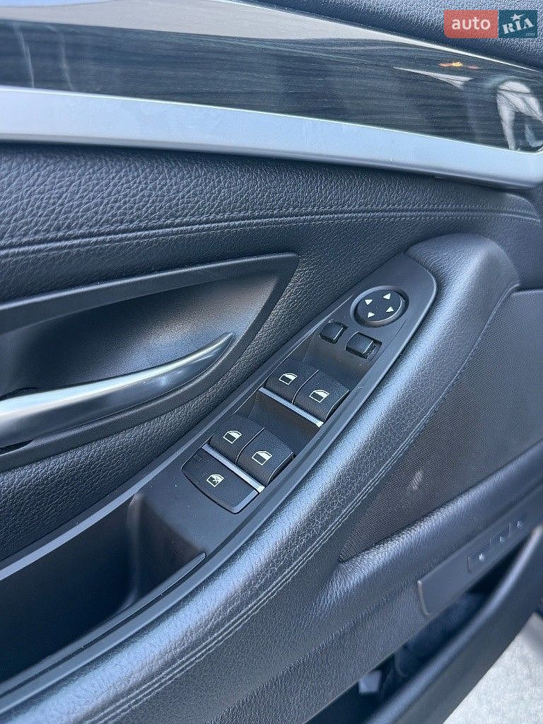 BMW 5 Series 2012 VIN WBAFZ9C51DC751847 фото оголошення 31 з 53