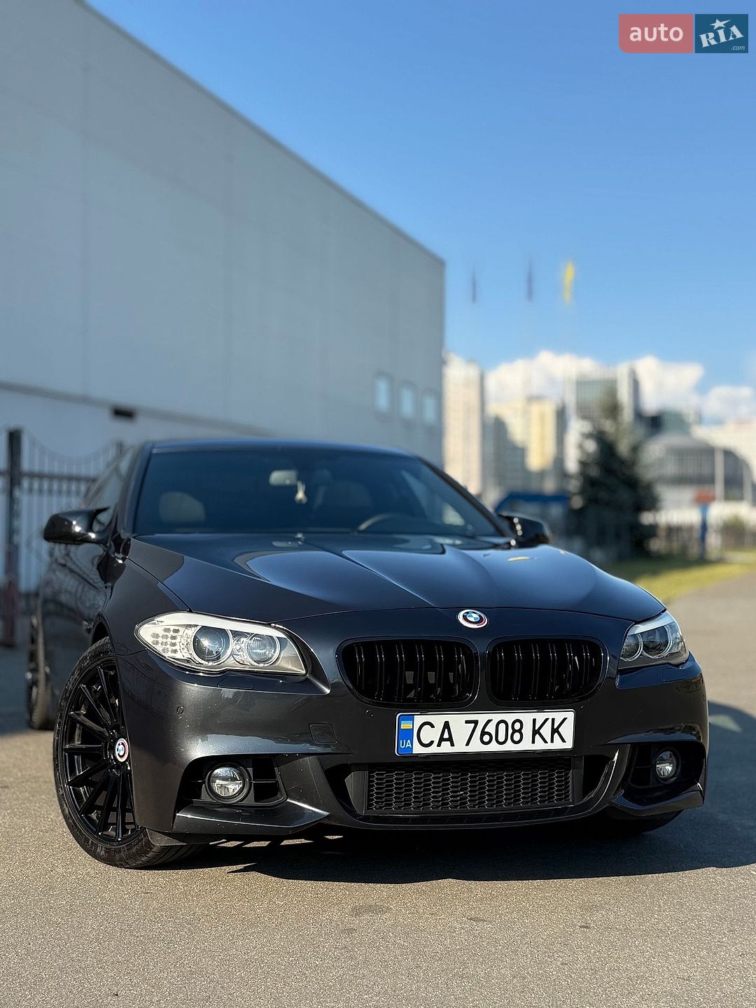 BMW 5 Series 2012 VIN WBAFZ9C51DC751847 фото оголошення 2 з 53
