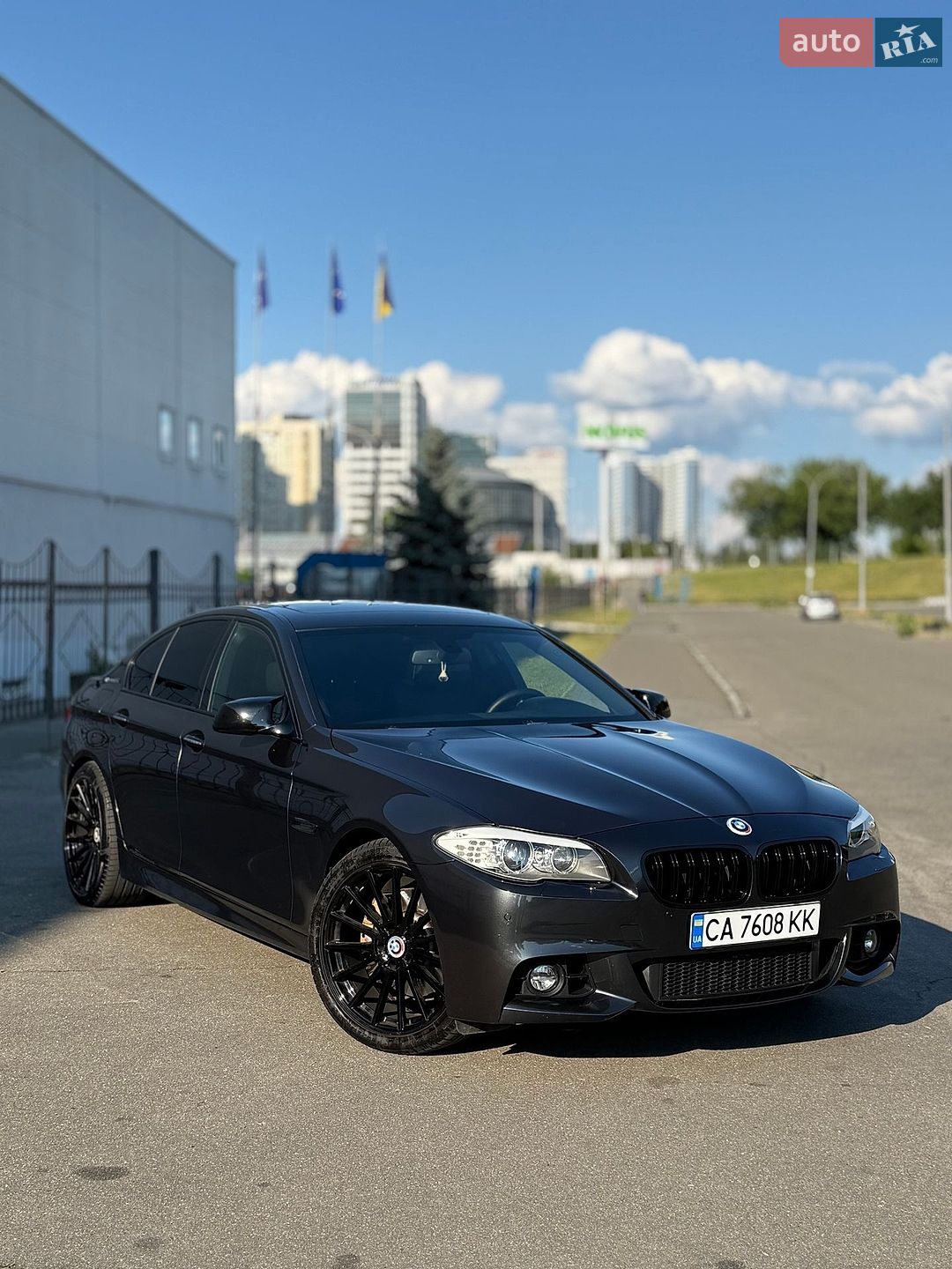 BMW 5 Series 2012 VIN WBAFZ9C51DC751847 фото оголошення 3 з 53