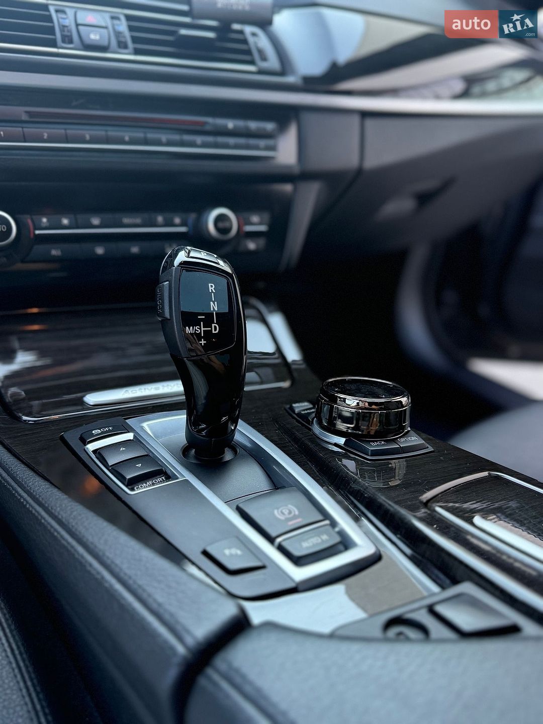 BMW 5 Series 2012 VIN WBAFZ9C51DC751847 фото оголошення 27 з 53
