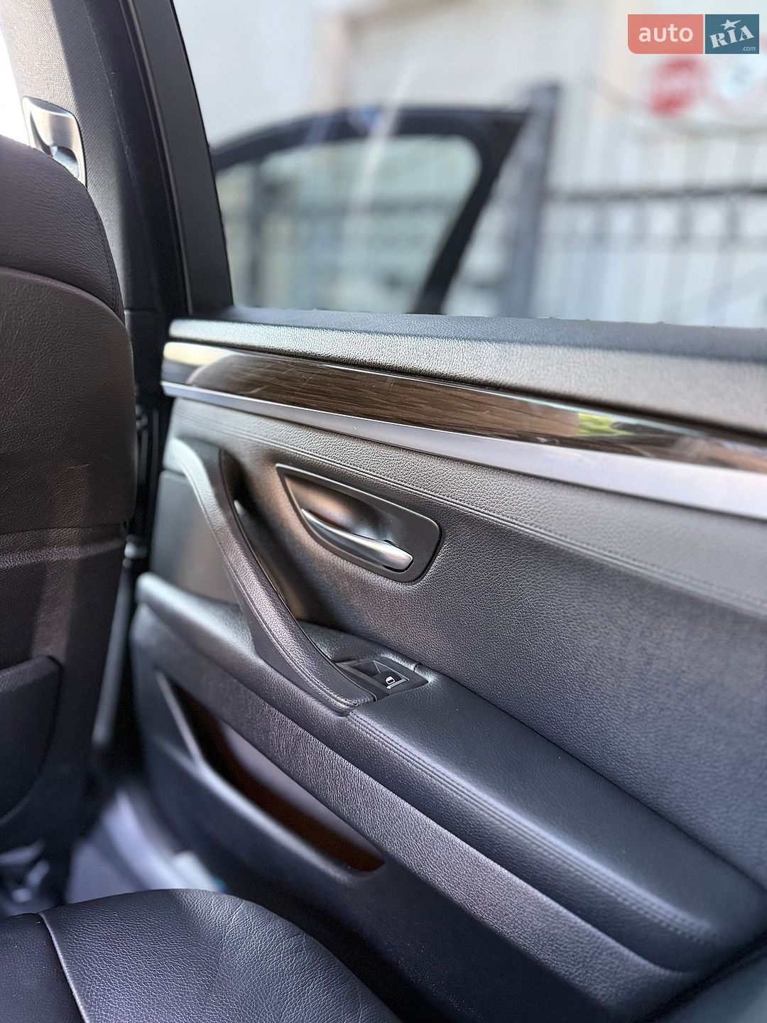 BMW 5 Series 2012 VIN WBAFZ9C51DC751847 фото оголошення 42 з 53