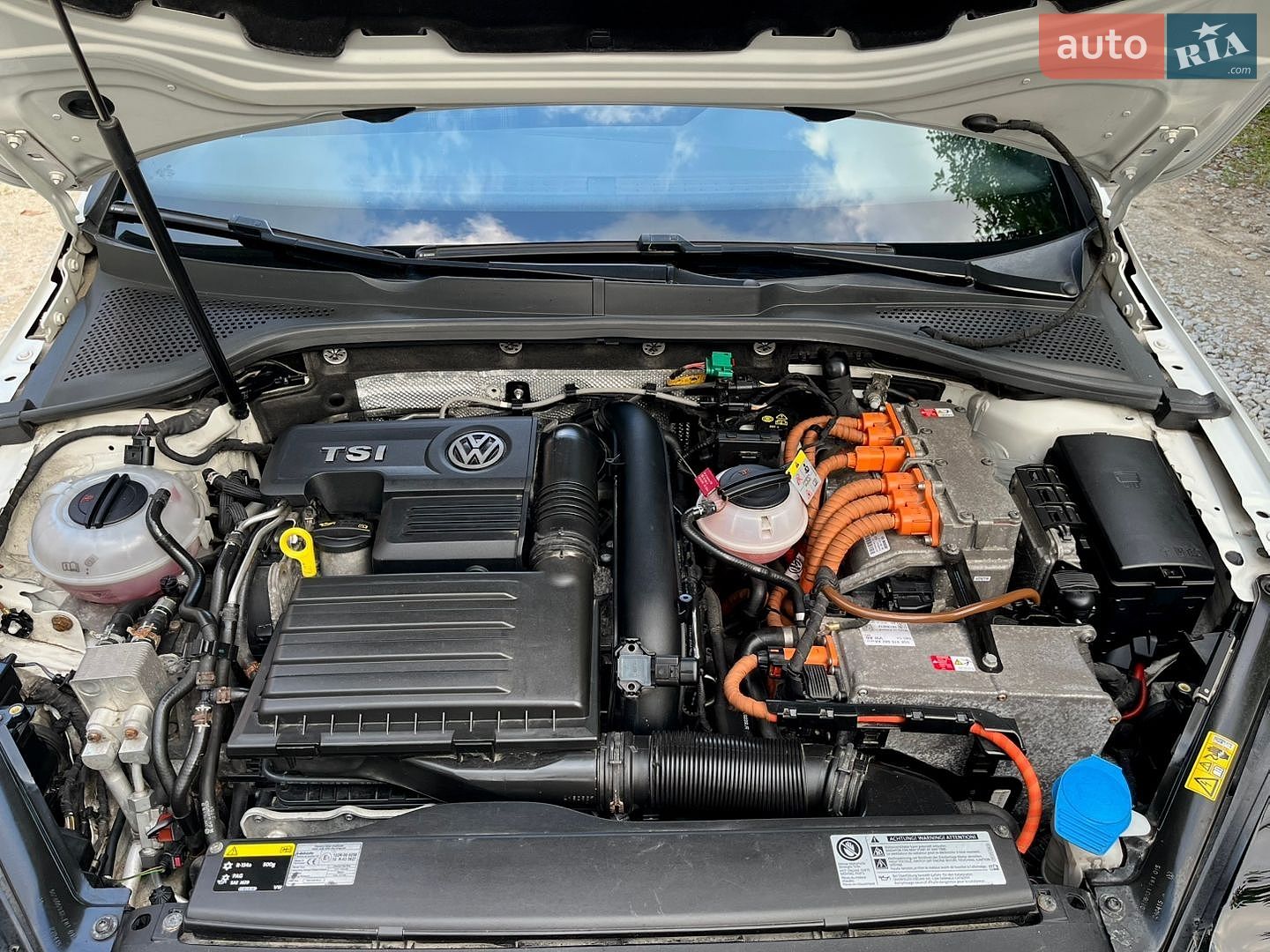 Volkswagen Golf GTE 2015 VIN WVWZZZAUZFW809192 фото оголошення 22 з 22