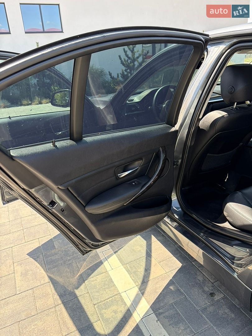 BMW 3 Series 2013 VIN WBA3B3G56DNR79846 фото оголошення 12 з 23