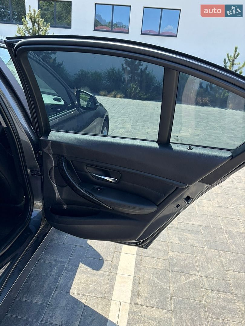 BMW 3 Series 2013 VIN WBA3B3G56DNR79846 фото оголошення 14 з 23