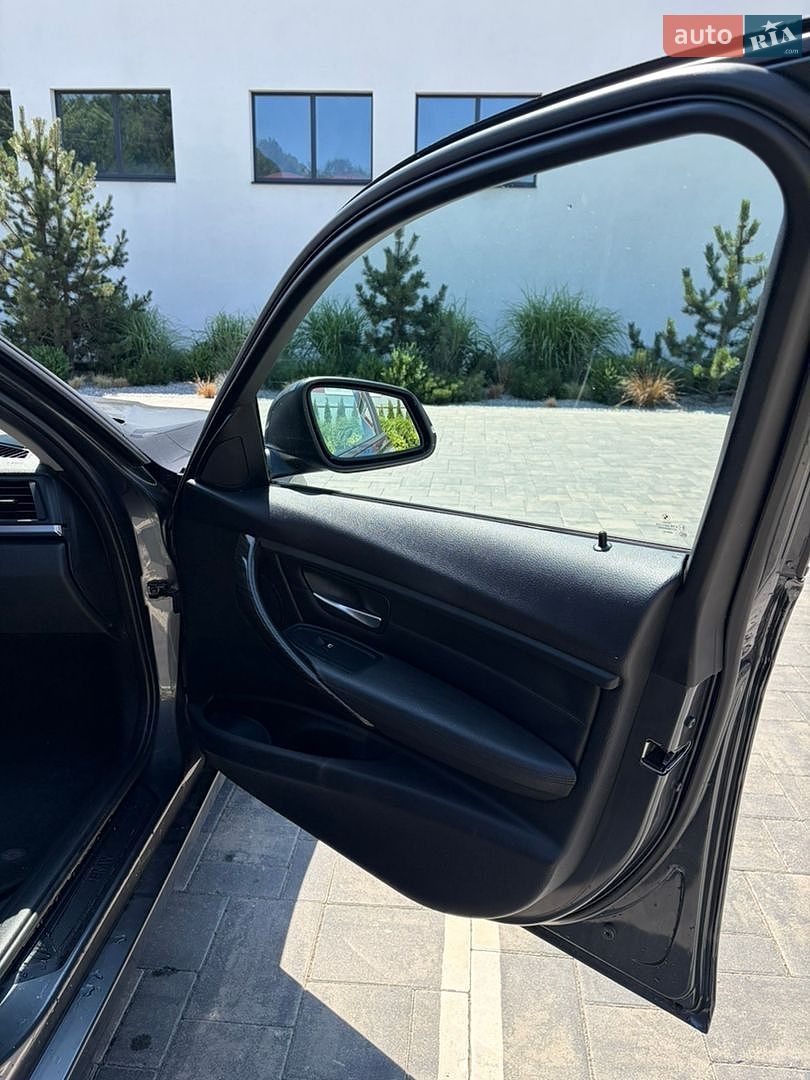 BMW 3 Series 2013 VIN WBA3B3G56DNR79846 фото оголошення 17 з 23