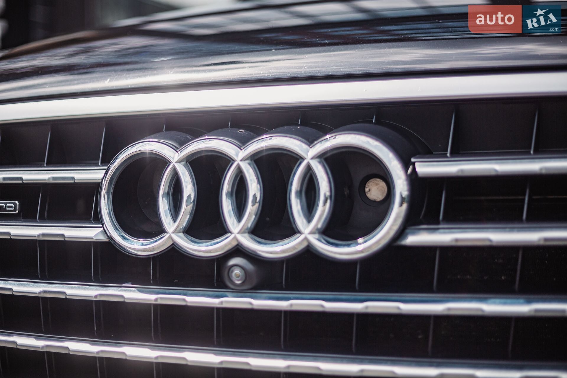 Audi Q7 2018 VIN WAUZZZ4M5JD063424 фото оголошення 25 з 75