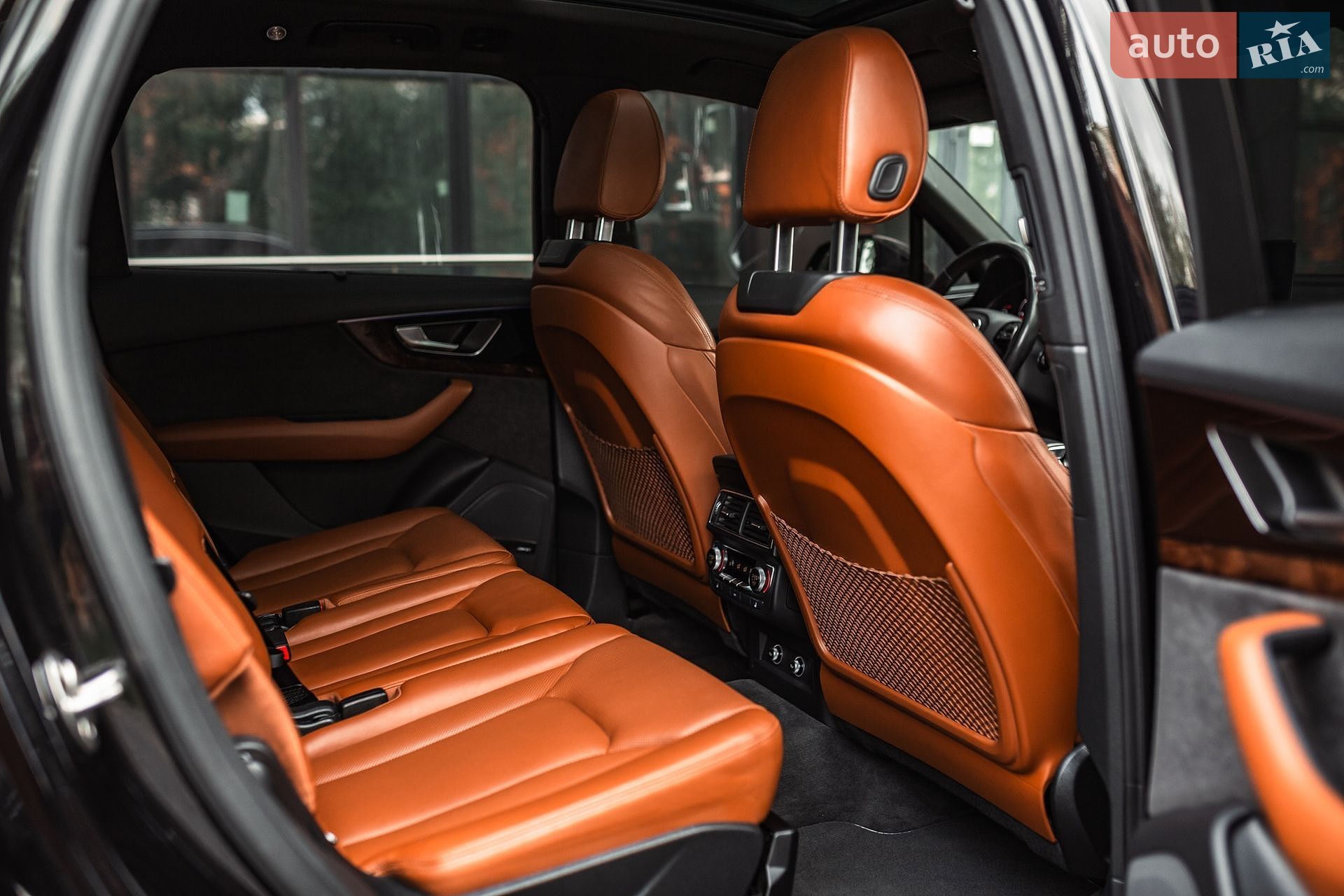 Audi Q7 2018 VIN WAUZZZ4M5JD063424 фото оголошення 29 з 75