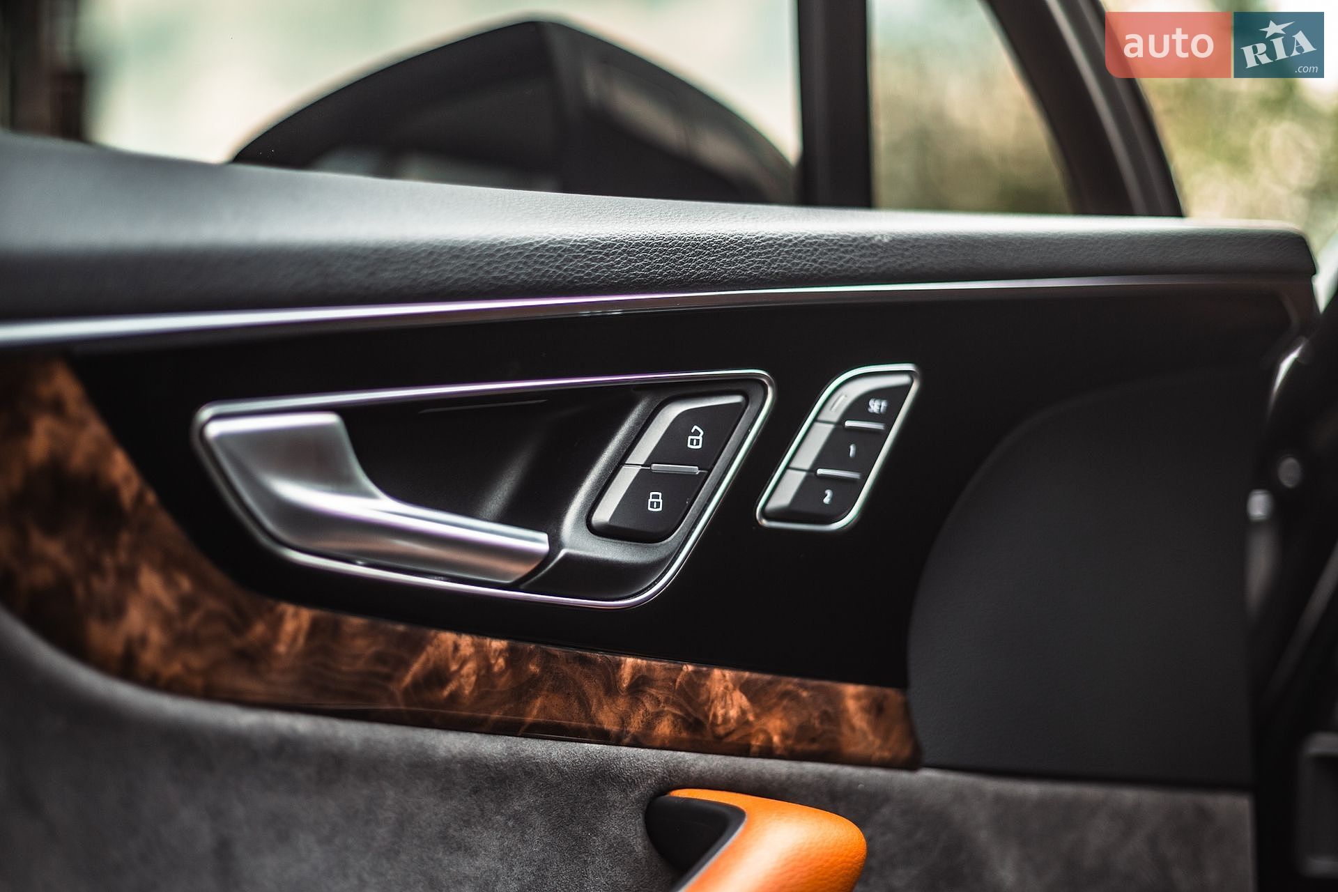 Audi Q7 2018 VIN WAUZZZ4M5JD063424 фото оголошення 41 з 75
