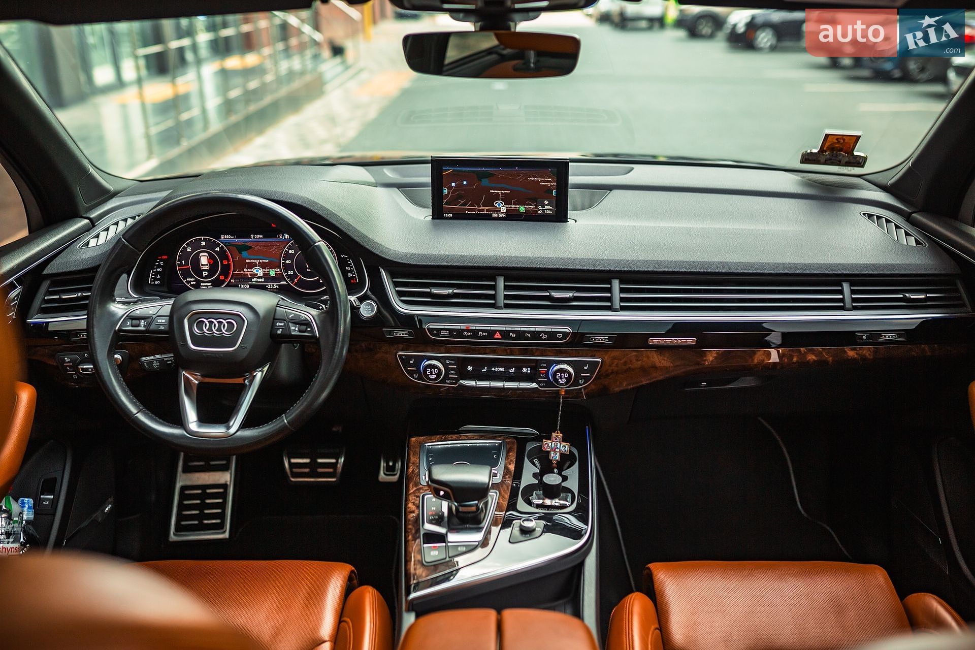 Audi Q7 2018 VIN WAUZZZ4M5JD063424 фото оголошення 48 з 75