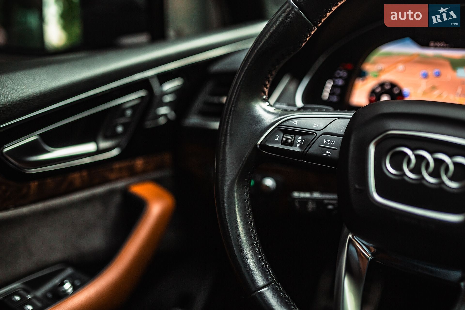 Audi Q7 2018 VIN WAUZZZ4M5JD063424 фото оголошення 52 з 75