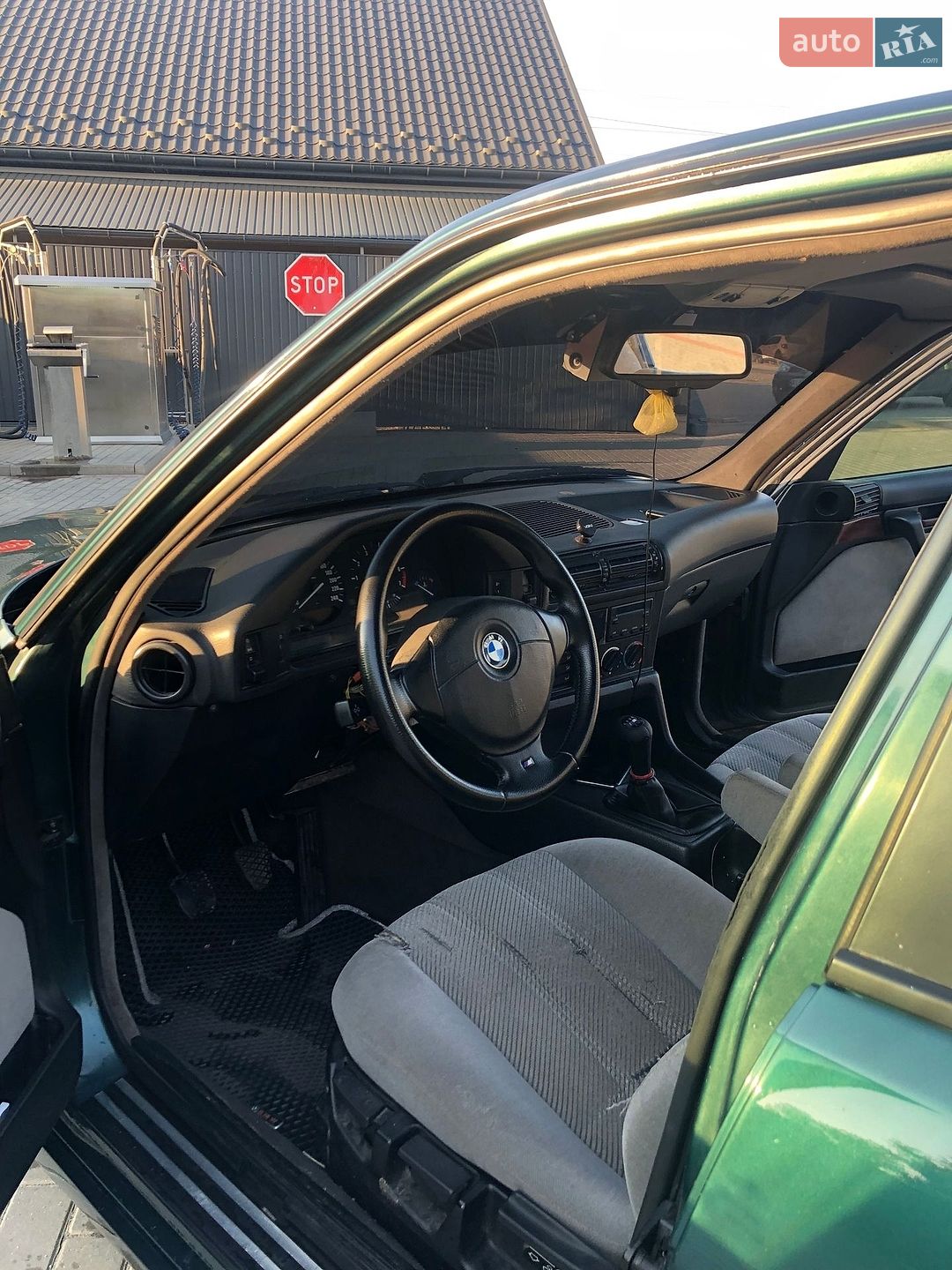 BMW 5 Series 1993 VIN WBAHB51090GG34519 фото оголошення 4 з 8