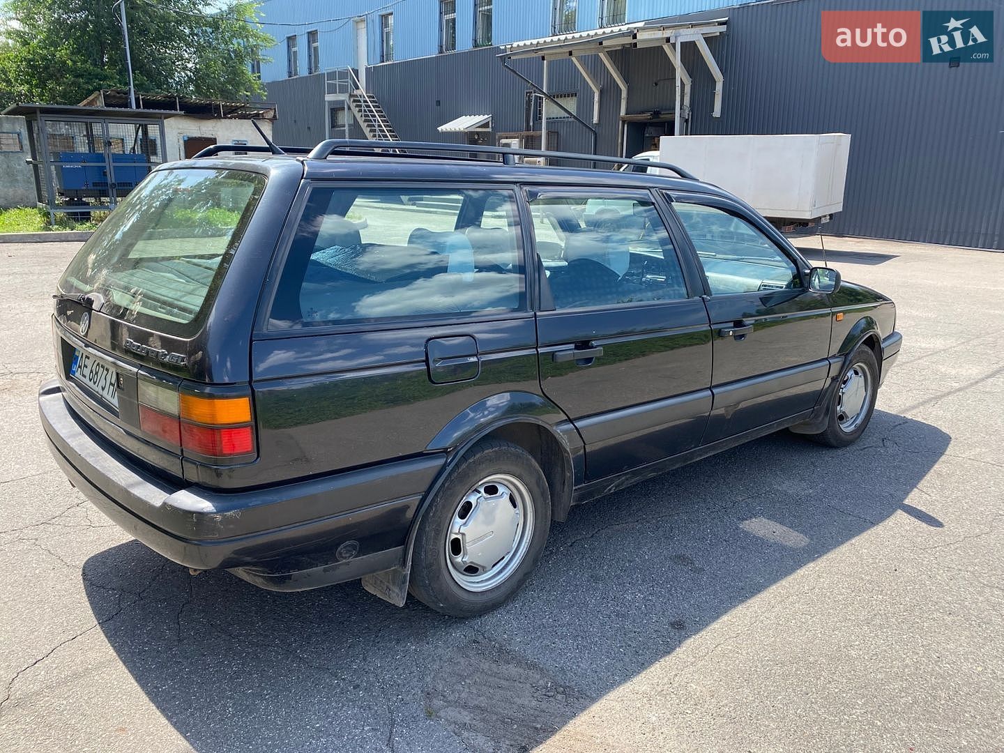 Volkswagen Passat 1992 VIN WVWZZZ31ZPE077560 фото оголошення 2 з 9