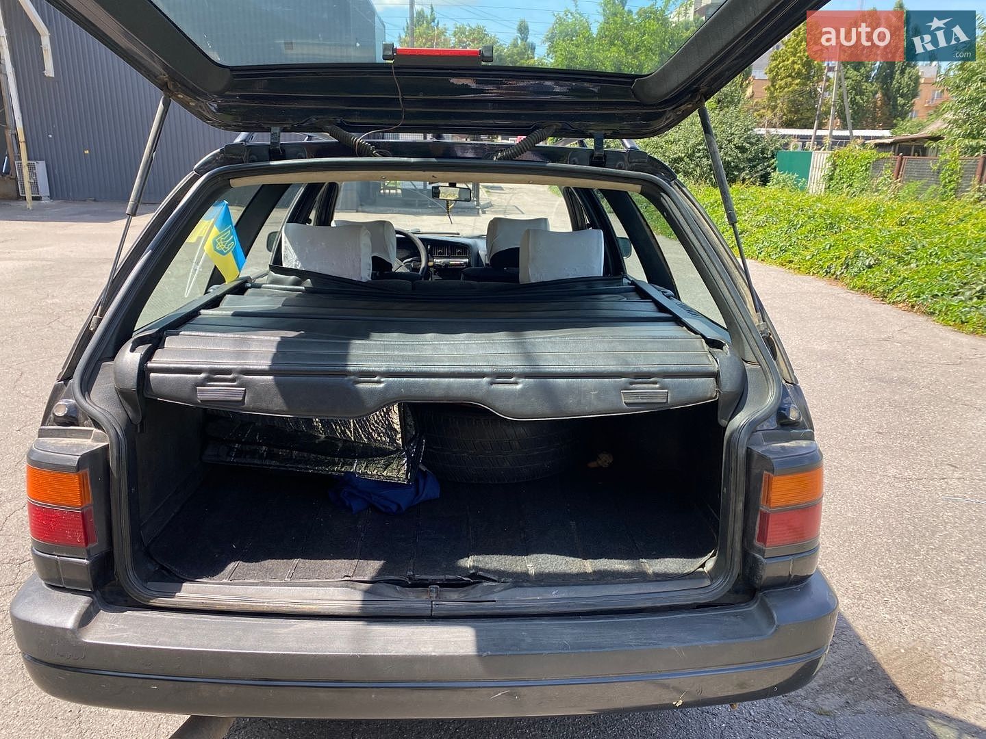 Volkswagen Passat 1992 VIN WVWZZZ31ZPE077560 фото оголошення 5 з 9