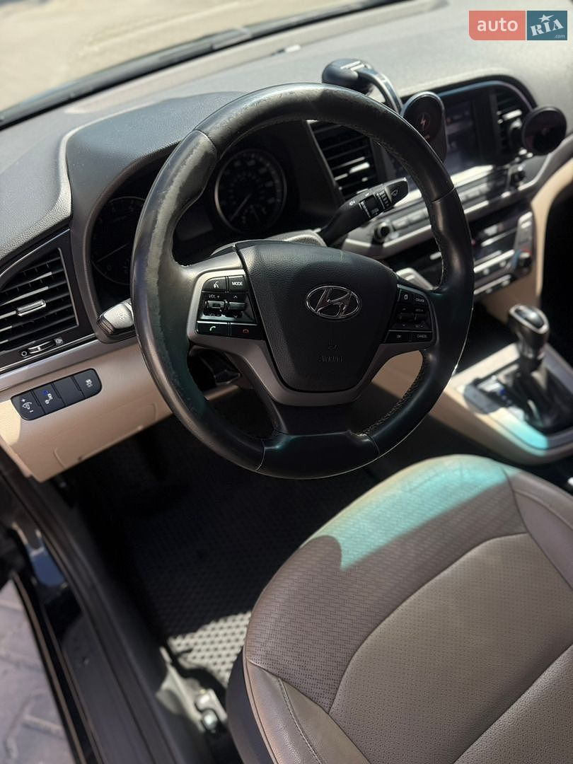 Hyundai Elantra 2016 VIN 5NPD84LF0HH011712 фото оголошення 12 з 25