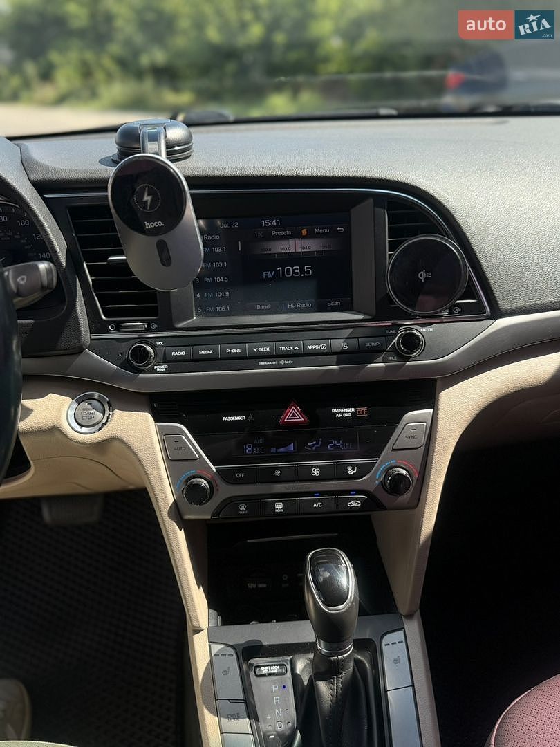 Hyundai Elantra 2016 VIN 5NPD84LF0HH011712 фото оголошення 15 з 25