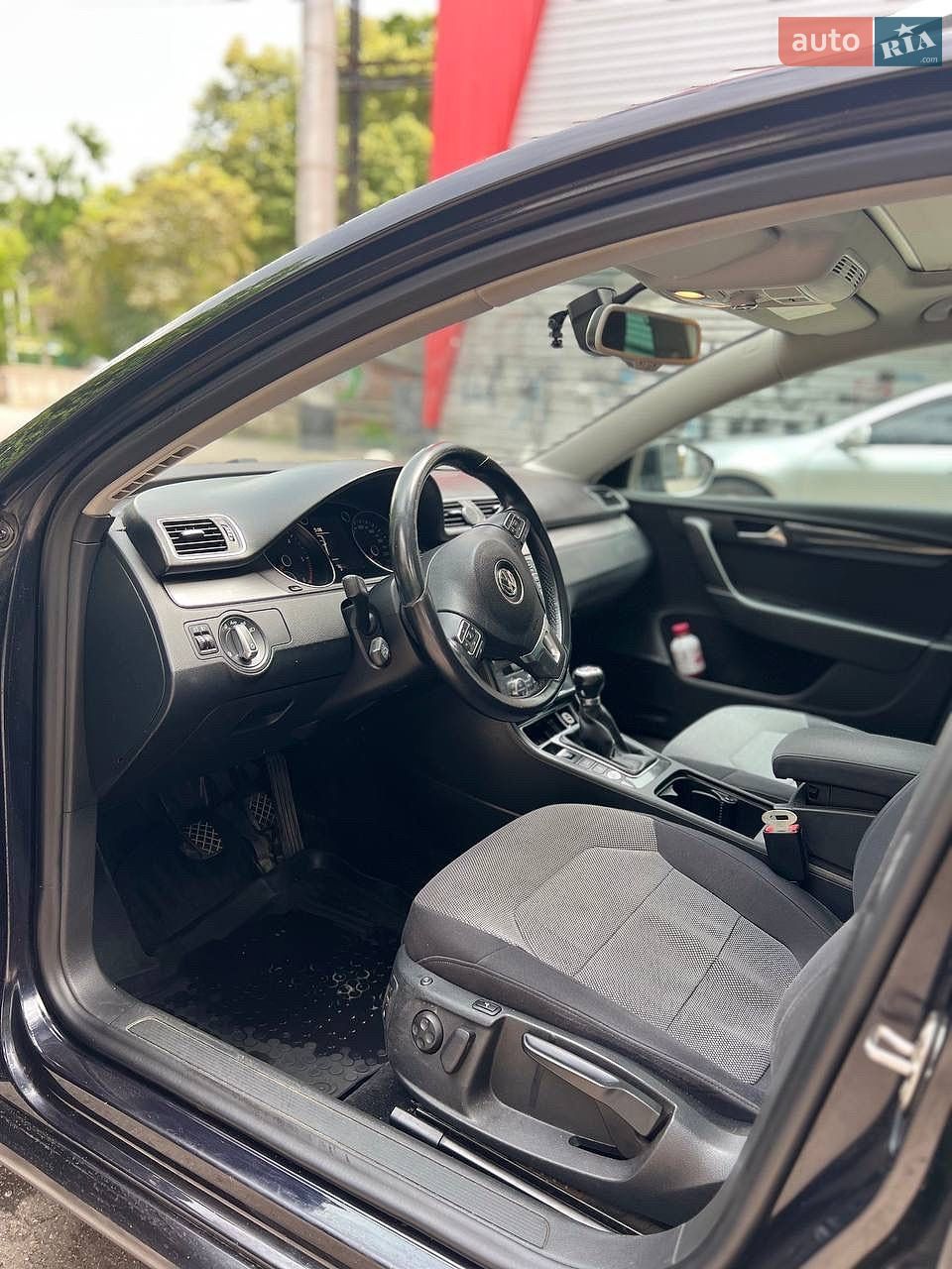 Volkswagen Passat 2012 VIN WVWZZZ3CZCE170987 фото оголошення 12 з 18