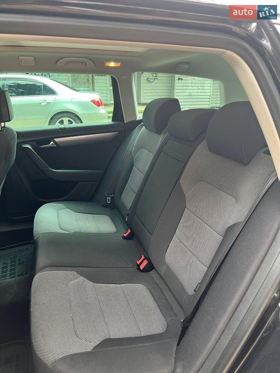 Volkswagen Passat 2012 VIN WVWZZZ3CZCE170987 фото оголошення 14 з 18