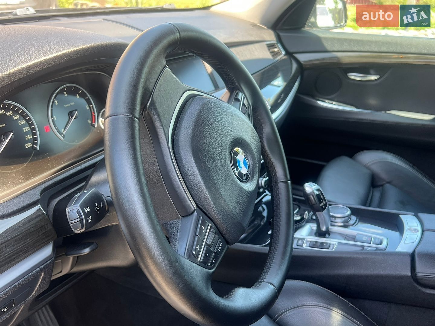 BMW 5 Series 2015 VIN WBA5N21050D498655 фото оголошення 17 з 59