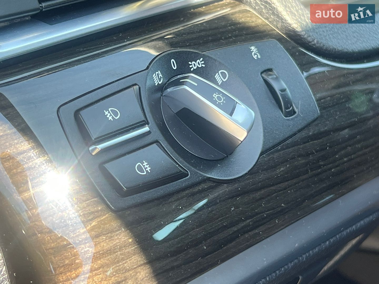BMW 5 Series 2015 VIN WBA5N21050D498655 фото оголошення 18 з 59