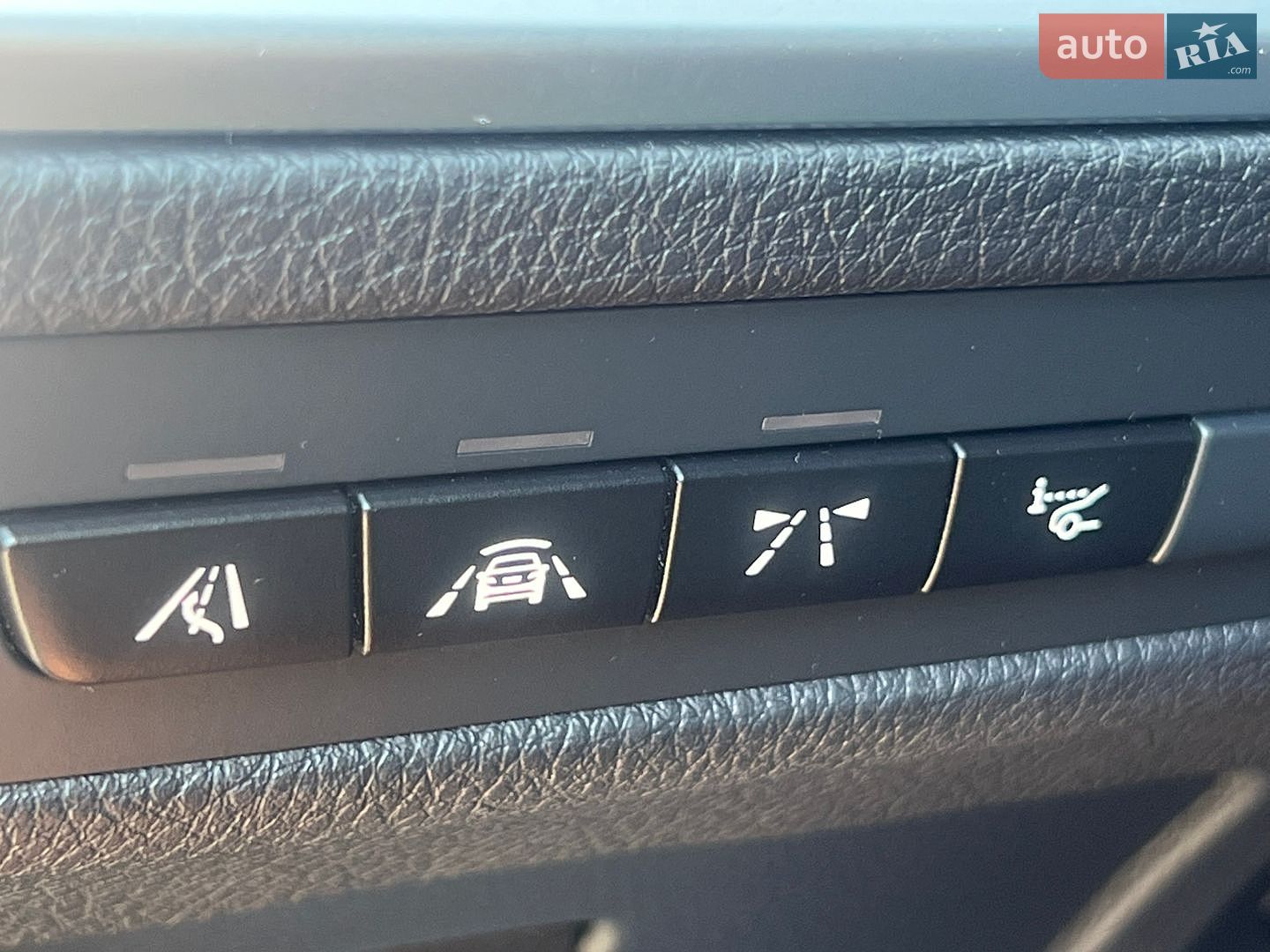 BMW 5 Series 2015 VIN WBA5N21050D498655 фото оголошення 19 з 59