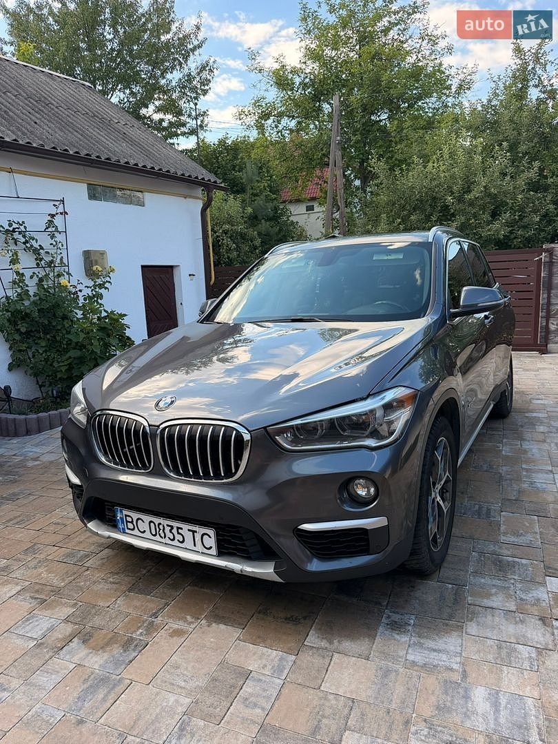 BMW X1 2017 VIN WBXHT3C34H5F83999 фото оголошення 4 з 23