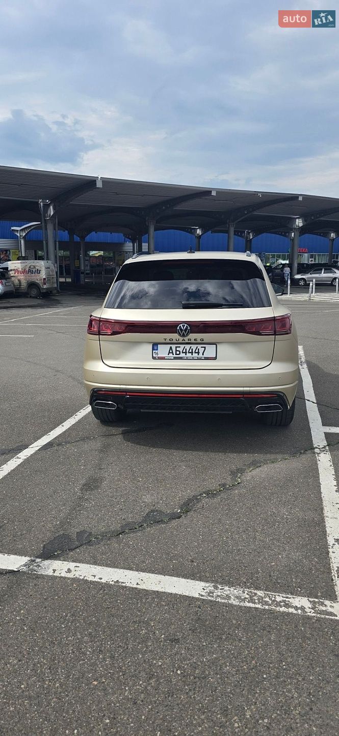 Volkswagen Touareg 2023 VIN WVGZZZCR4RD009913 фото оголошення 3 з 12