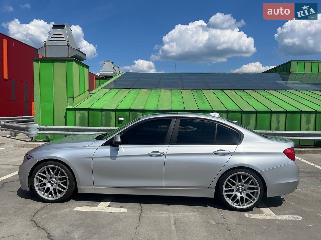 BMW 3 Series 2014 VIN WBA3C1C58EK112037 фото оголошення 3 з 14