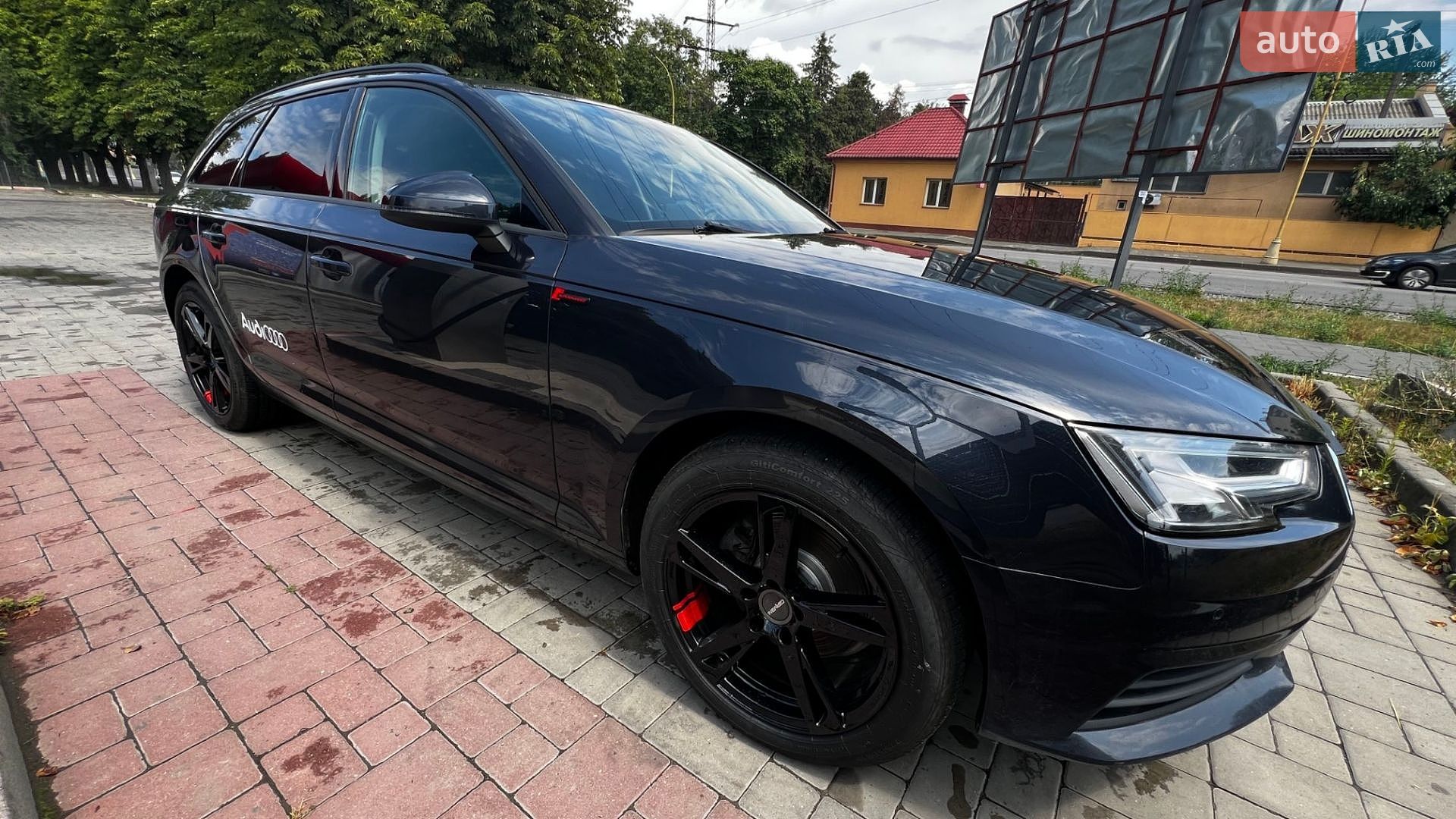 Audi A4 2018 VIN WAUZZZF45JA142221 фото оголошення 3 з 10