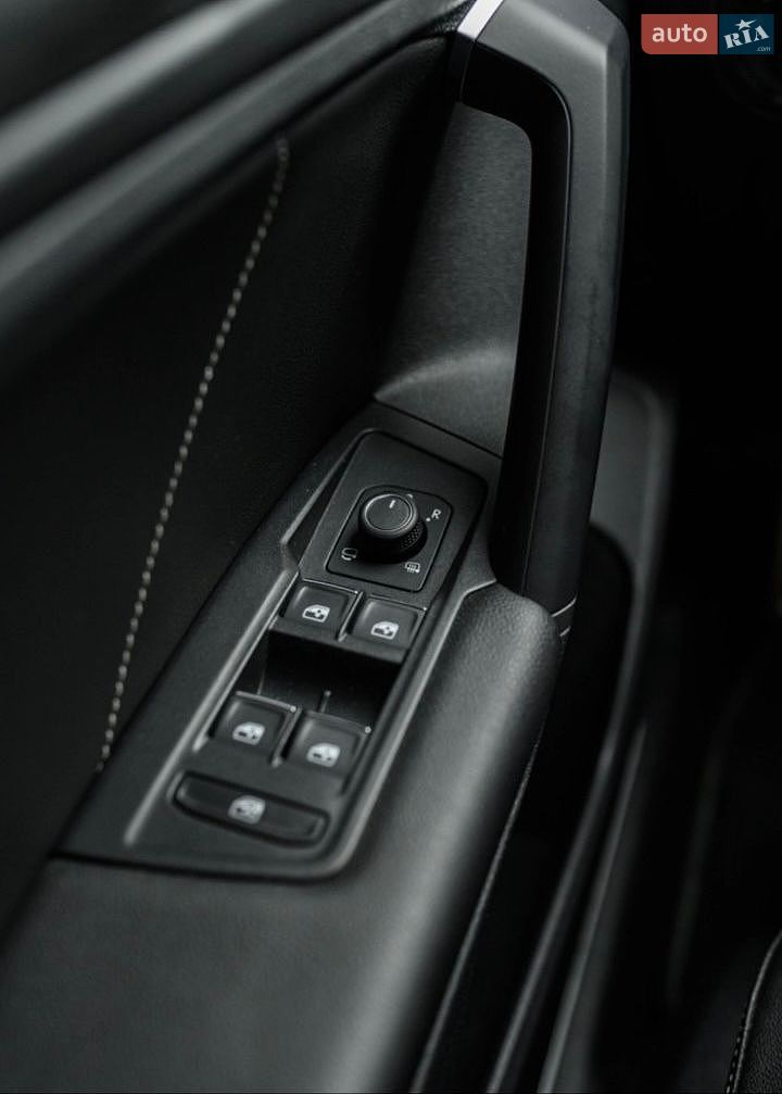 Volkswagen Tiguan 2020 VIN WVGZZZ5NZMW502054 фото оголошення 27 з 31