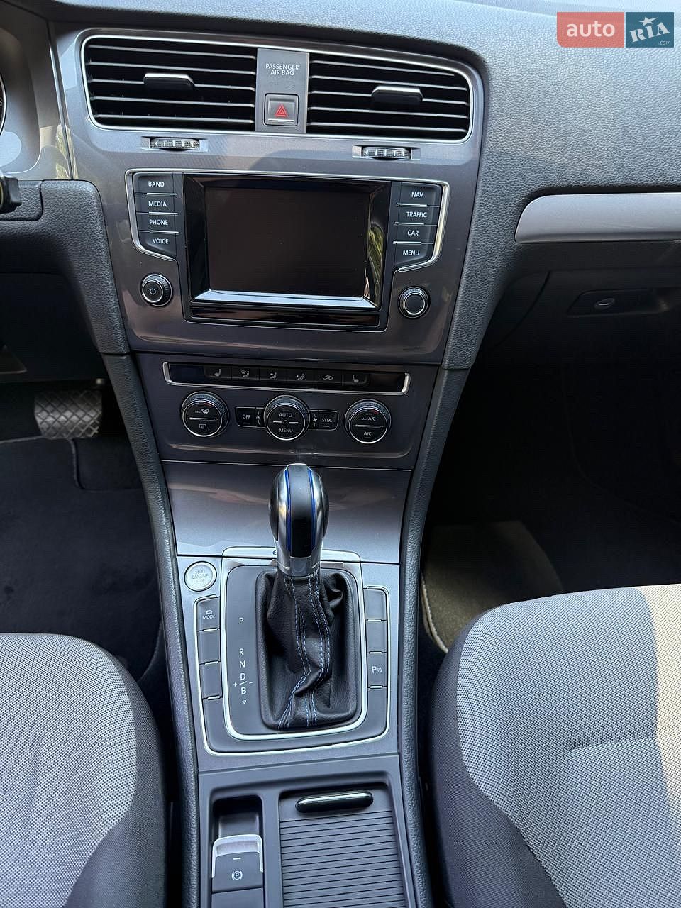 Volkswagen e-Golf 2015 VIN WVWKP7AU2FW905652 фото оголошення 19 з 23