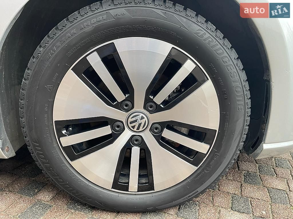 Volkswagen e-Golf 2015 VIN WVWKP7AU2FW905652 фото оголошення 22 з 23