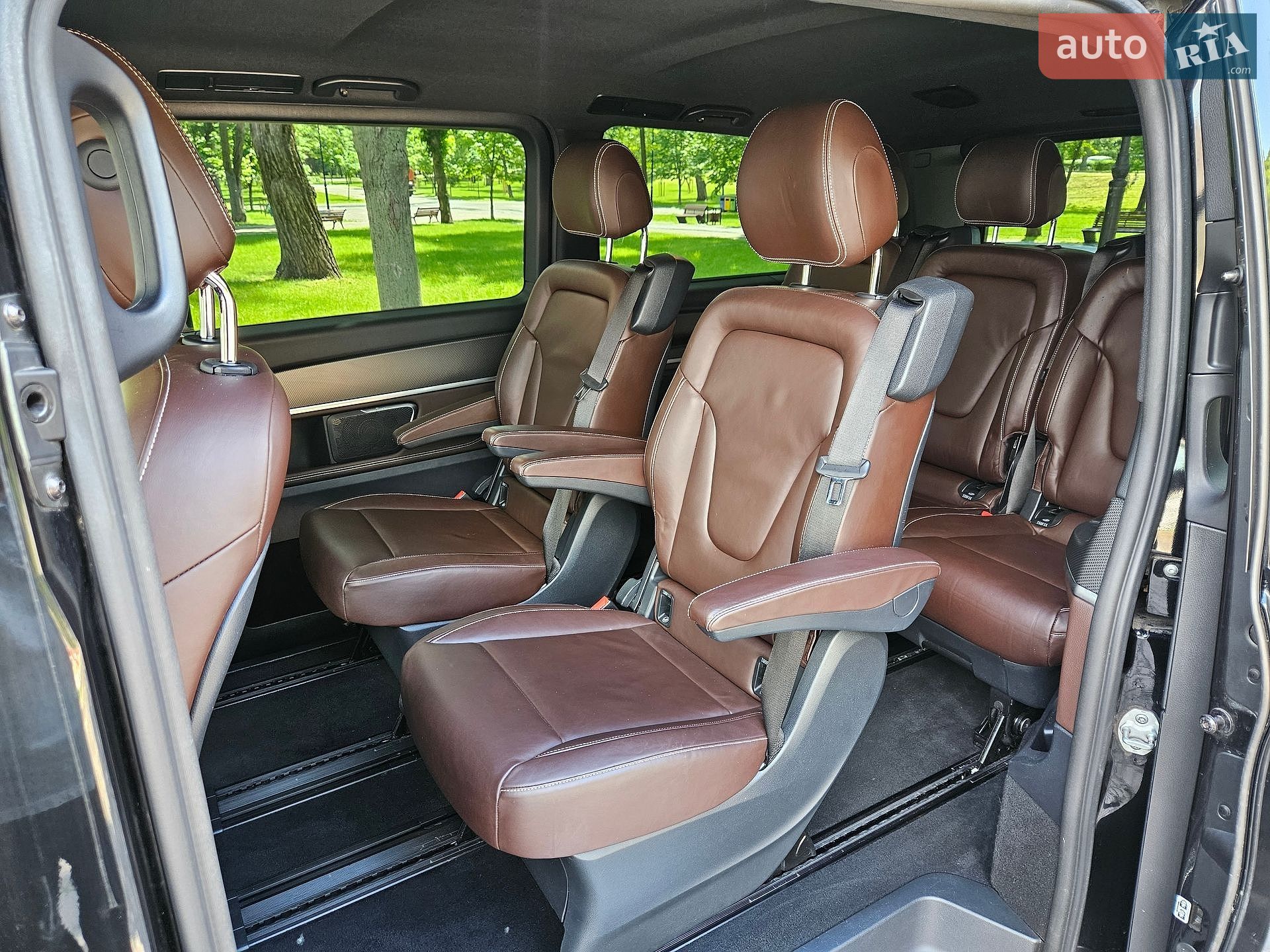 Mercedes-Benz V-Class 2017 VIN WDF44781313349293 фото оголошення 3 з 40
