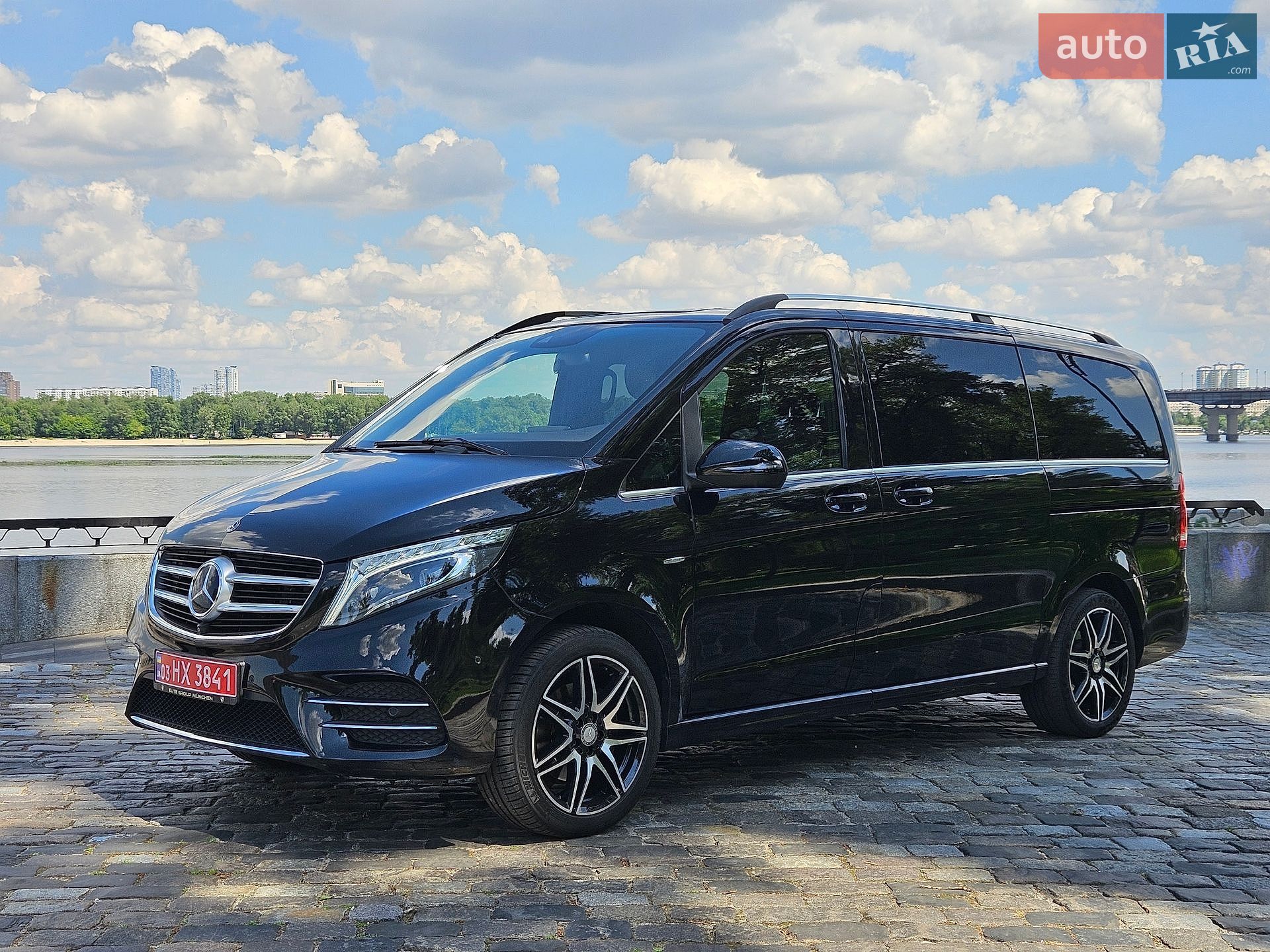 Mercedes-Benz V-Class 2017 VIN WDF44781313349293 фото оголошення 10 з 40