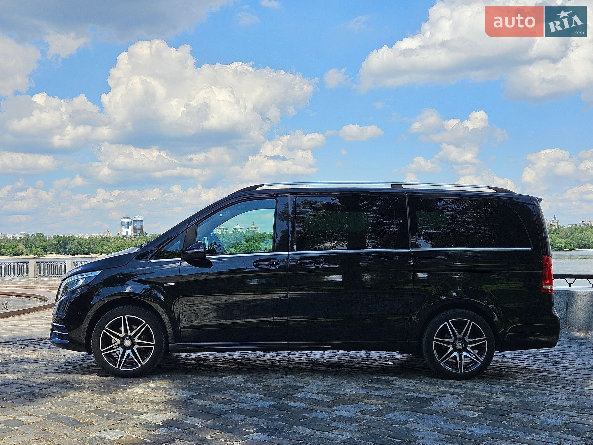 Mercedes-Benz V-Class 2017 VIN WDF44781313349293 фото оголошення 14 з 40