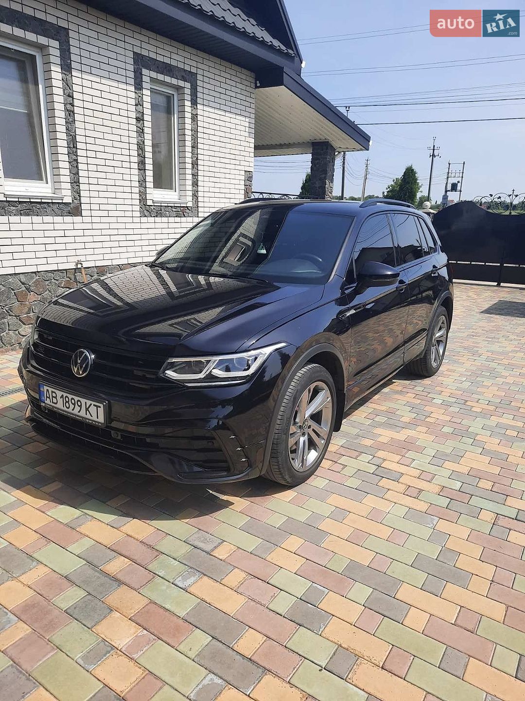 Volkswagen Tiguan 2020 VIN WVGZZZ5NZMW502054 фото оголошення 2 з 31