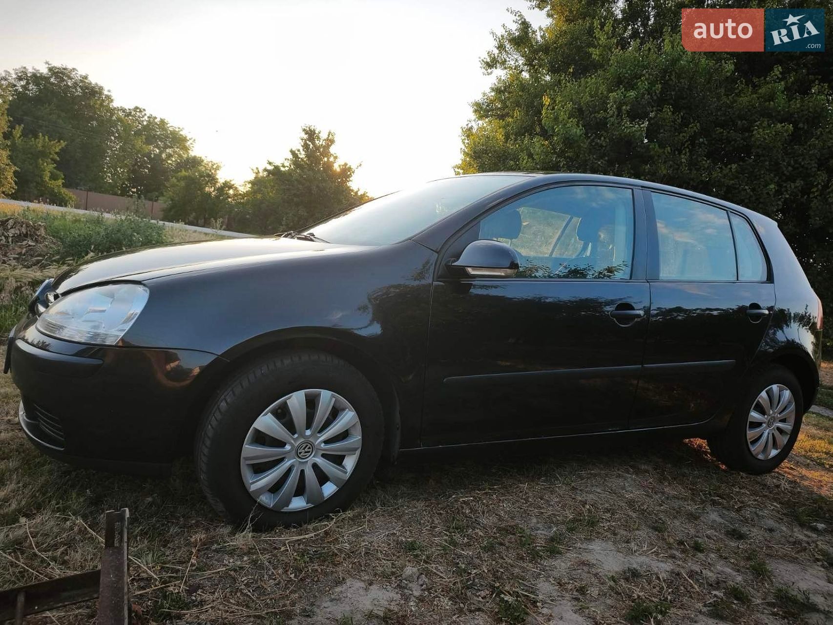 Volkswagen Golf 2004 VIN WVWZZZ1KZ5W016721 фото оголошення 4 з 5