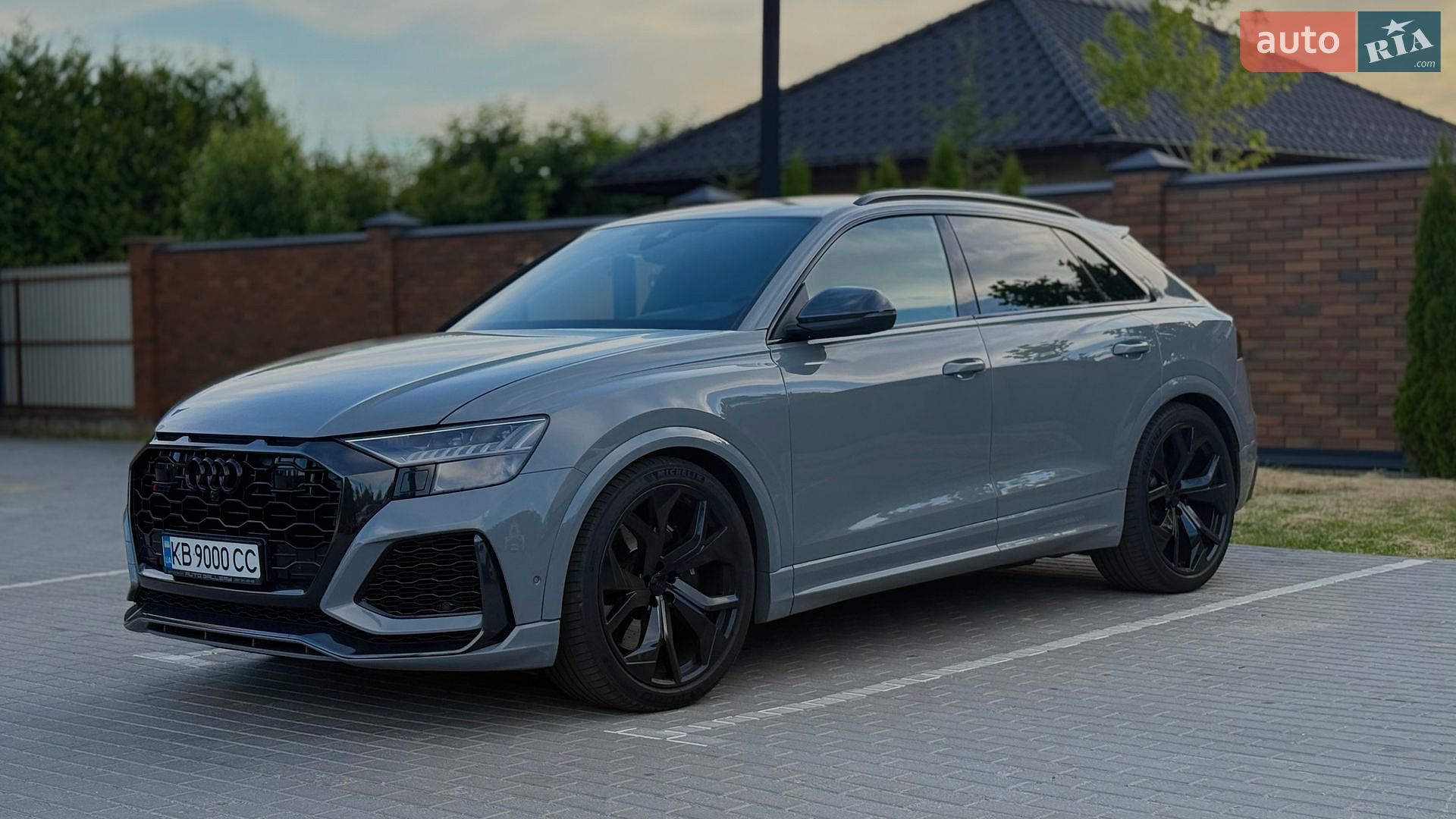 Audi RS Q8 2021 VIN WUAZZZF14ND011006 фото оголошення 3 з 30