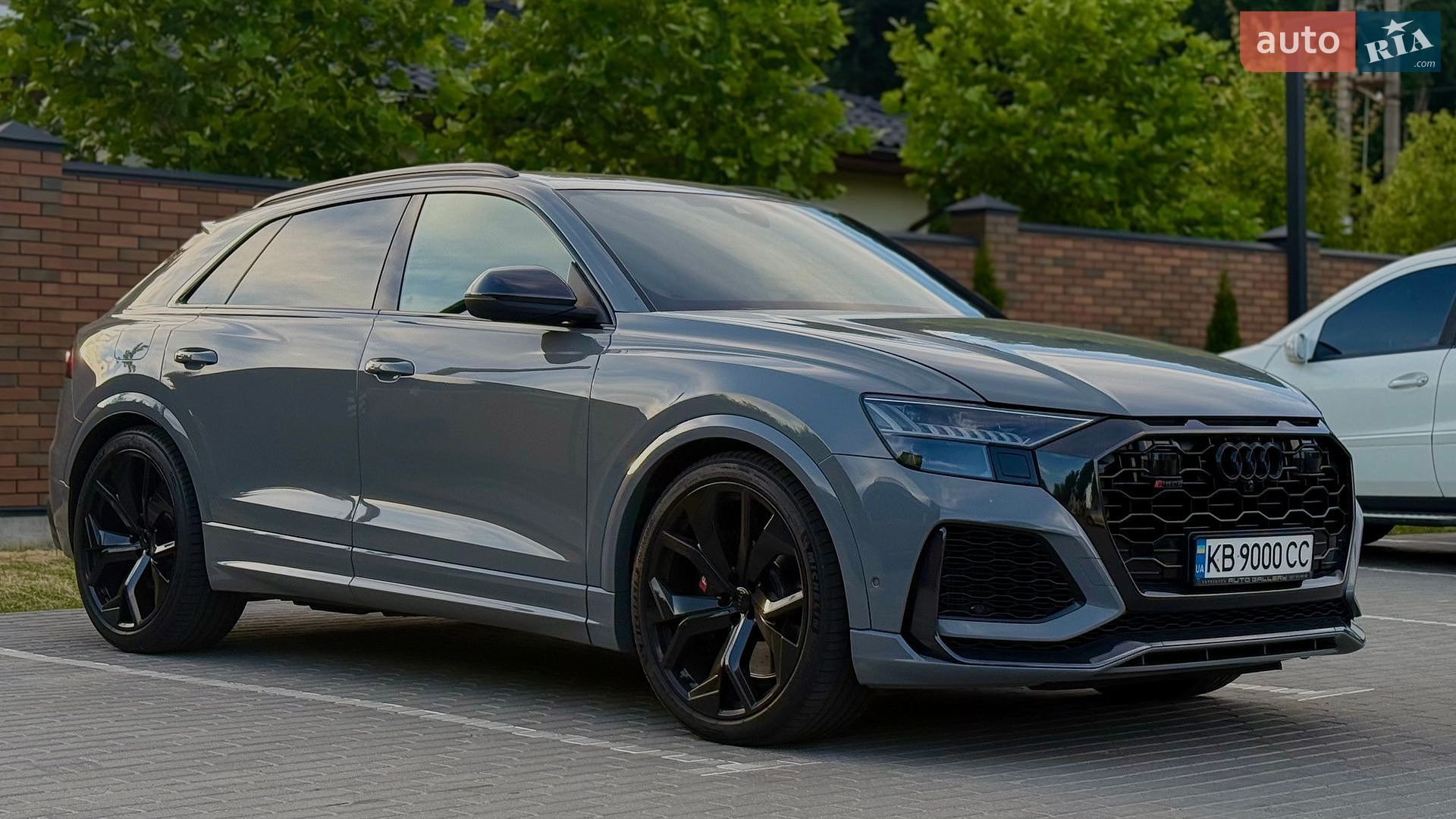 Audi RS Q8 2021 VIN WUAZZZF14ND011006 фото оголошення 5 з 30
