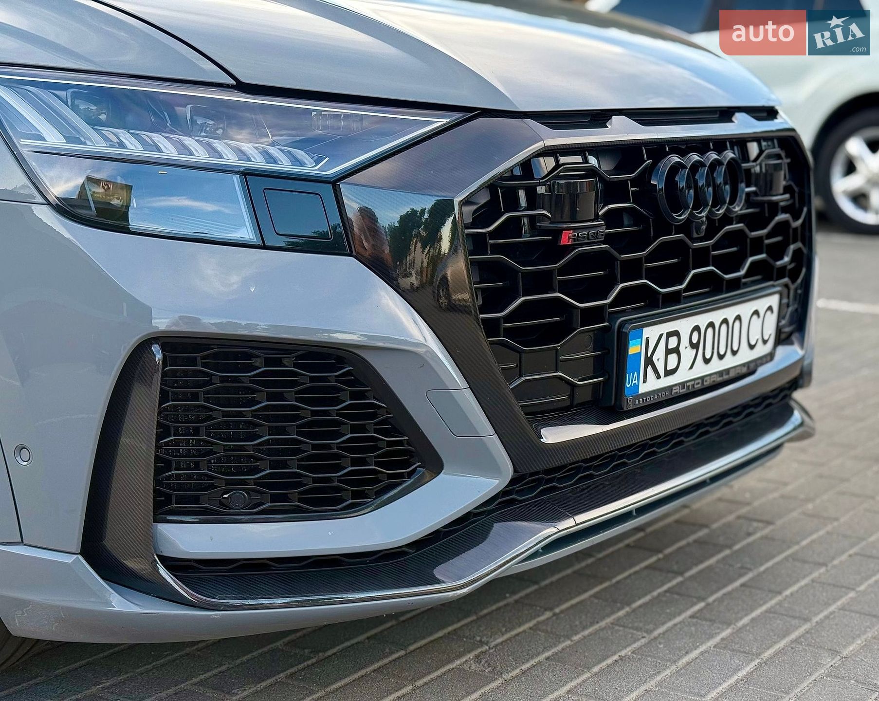 Audi RS Q8 2021 VIN WUAZZZF14ND011006 фото оголошення 10 з 30