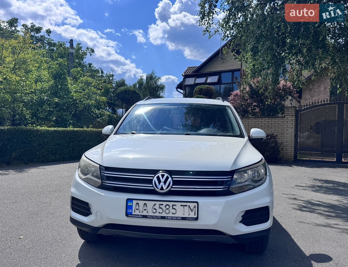 Volkswagen Tiguan 2016 VIN WVGAV7AXXGW602384 фото оголошення 4 з 10